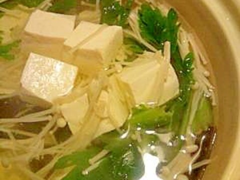 豆腐が主役！土鍋ならではのふわぷる湯豆腐